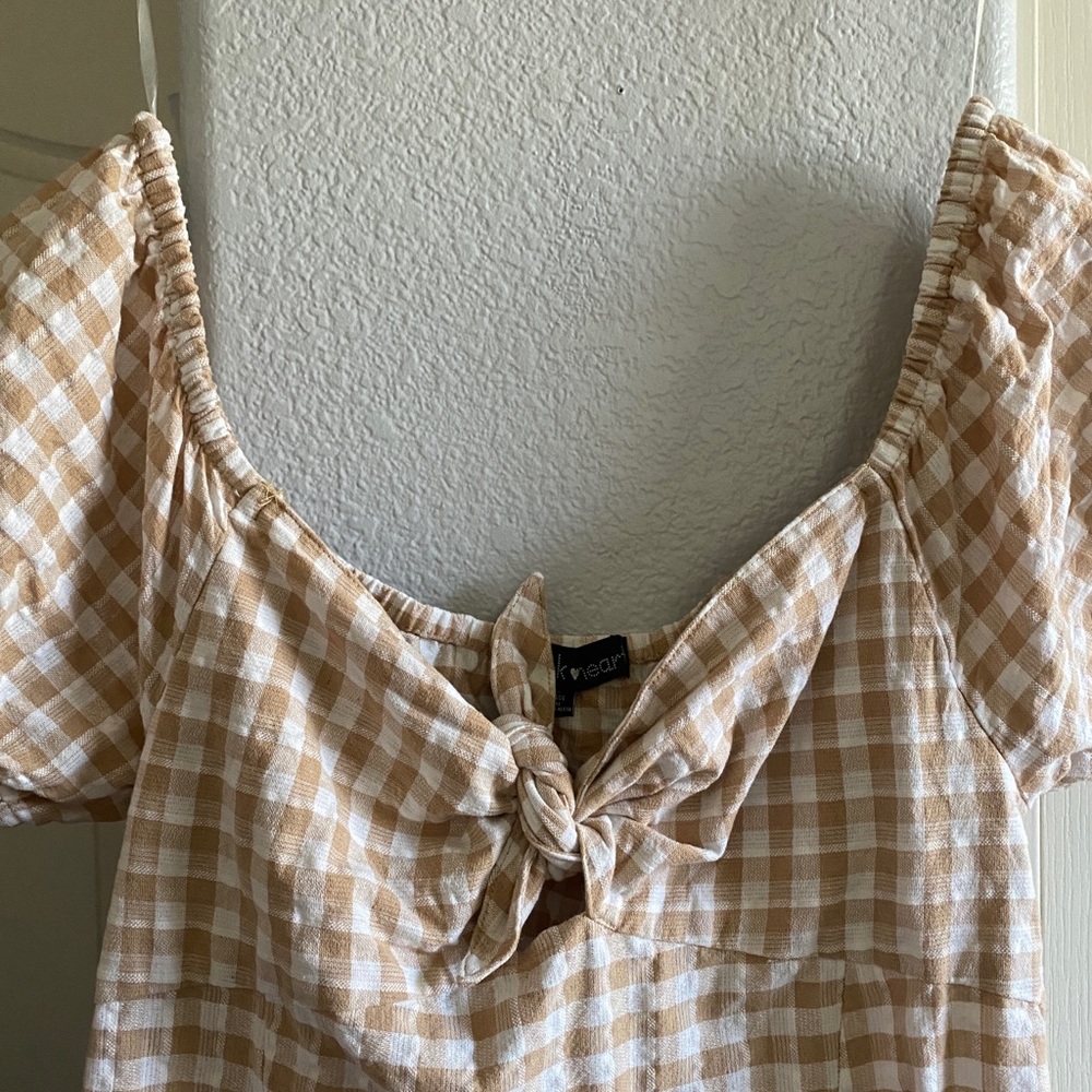 Checkered Romper W/ Ruffles 🤎